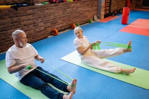 Les bienfaits de l’activité physique régulière pour les seniors : une source de bien-être et de vitalité