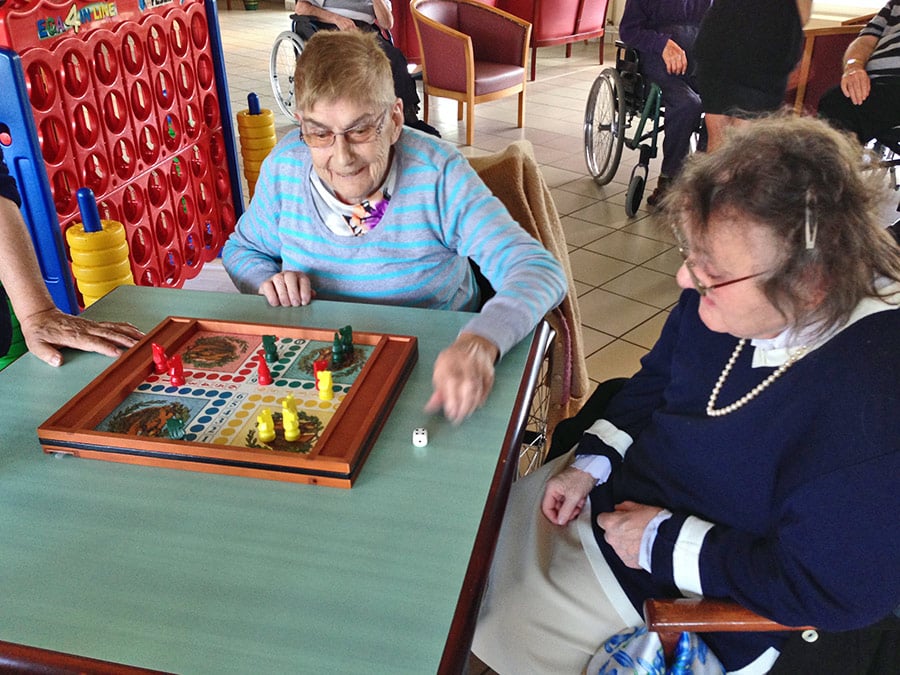 Jeux de société pour personnes âgées : de nombreux avantages