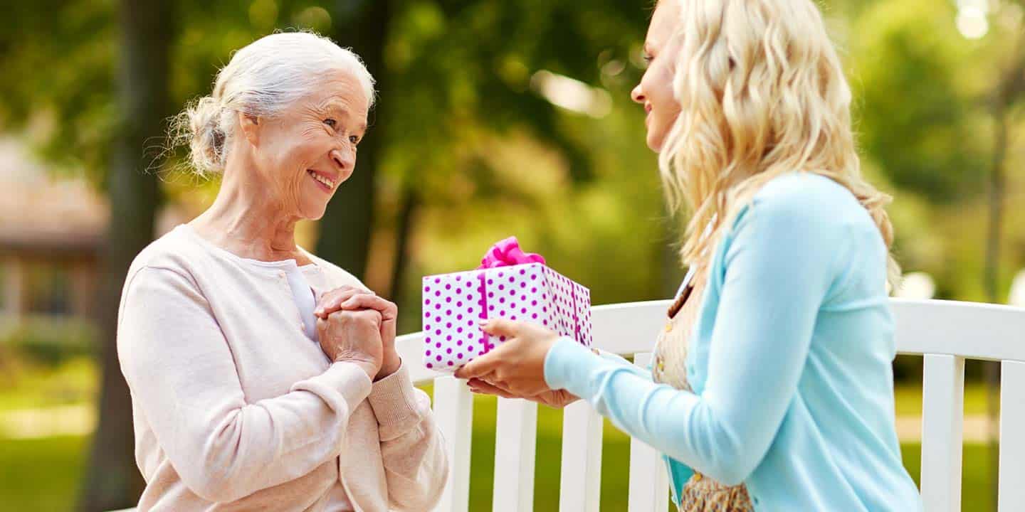 Trouvez Une Idee Cadeau Pour Une Femme De 90 Ans Seniors Connexion